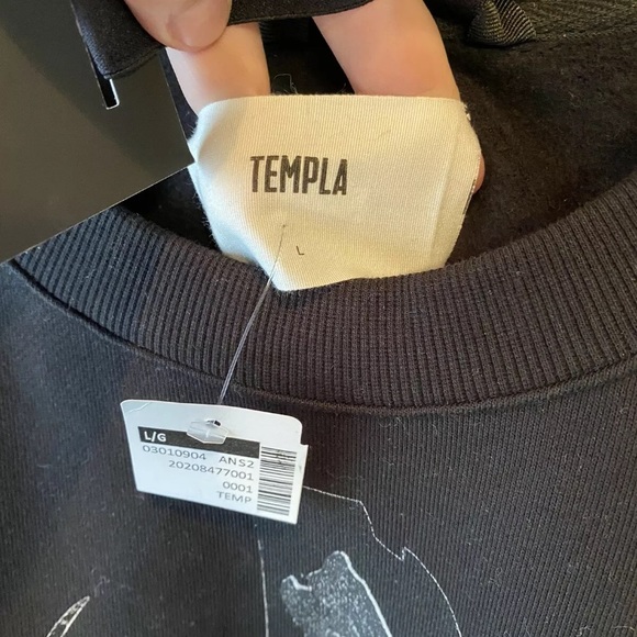 Templa Oversized Sweater - Picture 7 of 8